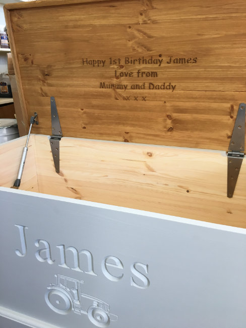 Message under toy box lid